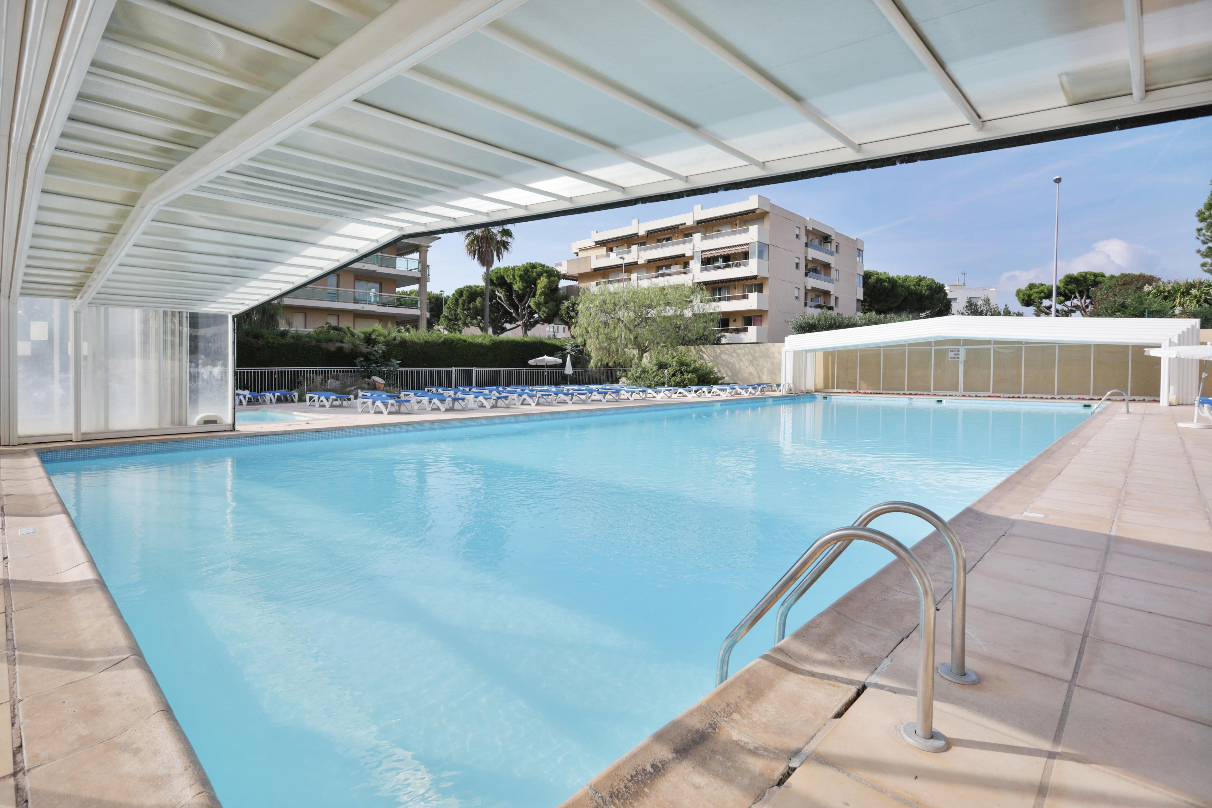 Résidence Pierre&Vacances Heliotel Marine Saint-Laurent-du-Var Extérieur photo