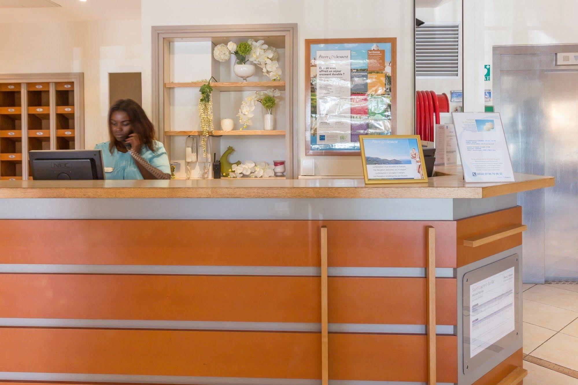 Résidence Pierre&Vacances Heliotel Marine Saint-Laurent-du-Var Extérieur photo