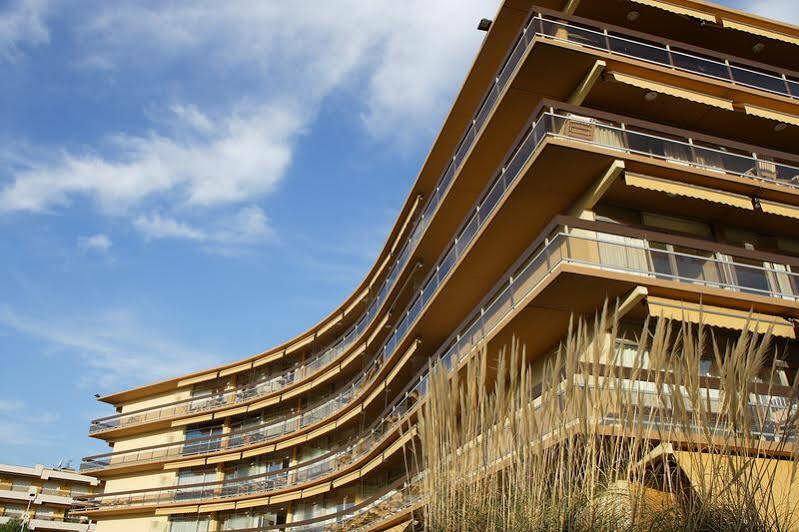 Résidence Pierre&Vacances Heliotel Marine Saint-Laurent-du-Var Extérieur photo